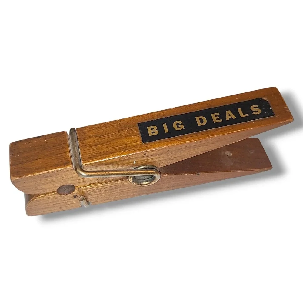 Vintage Large Wood‎ Clothespin Big Deals Desk Memo Mail Holder Clip